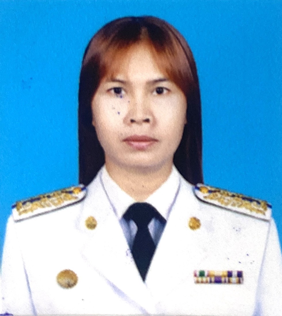นางสาวเสาวลักษณ์ อยู่ลำนาน